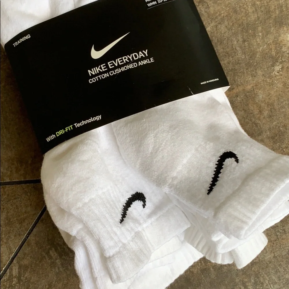 NIKE EVERYDAY COTTON CUSHIONED ANKLE 6 pairs socks